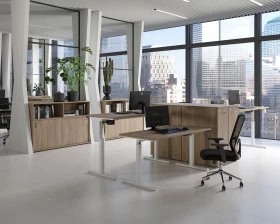 Регулируемые столы Move Up images