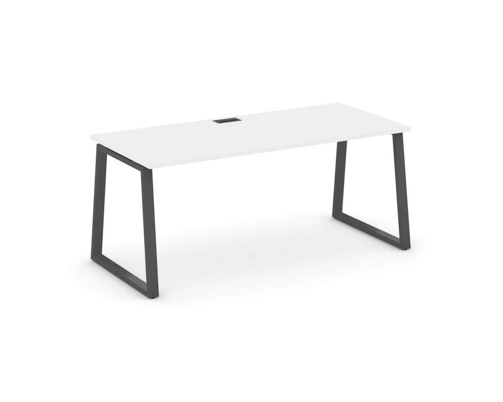 Стол письменный опоры трапеция 1380x800x750 Стайл Проджект Директ / Style Project Direct