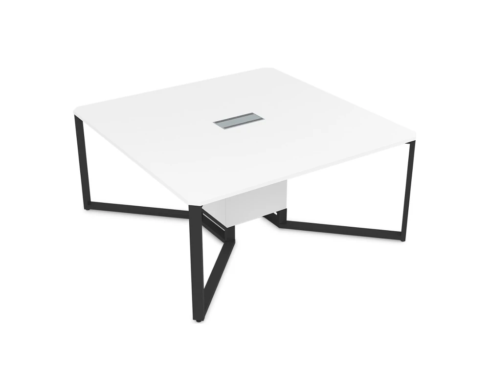 Стол-квадрат (1600x1600x750) САММИТ / SUMMIT