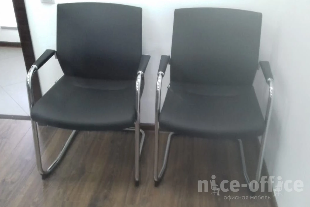 Кресло Norden Petra CF Экокожа, Черный фото в интерьере 1