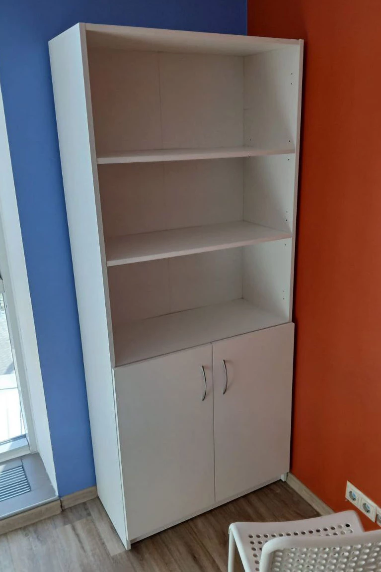 Мебель для персонала Simple фото в интерьере 2