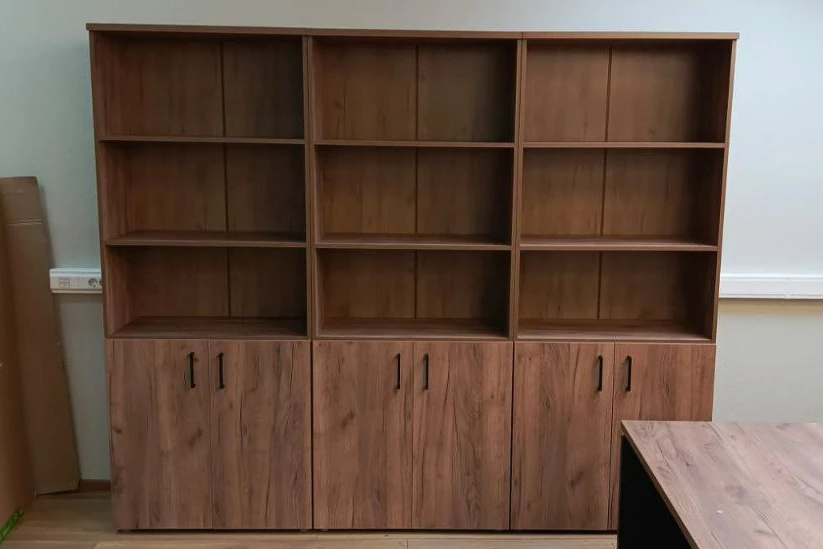 Шкаф высокий широкий полузакрытый 796x400x1982 зад. стенка HDF Style Project фото в интерьере 1